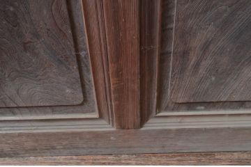 アンティーク建具　上手物!!　腰板欅(ケヤキ)材　素朴な木味が魅力的な作りの良い玄関戸2枚セット(引き戸、ガラス戸)(R-081081)