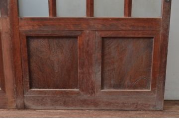アンティーク建具　上手物!!　腰板欅(ケヤキ)材　素朴な木味が魅力的な作りの良い玄関戸2枚セット(引き戸、ガラス戸)(R-081081)