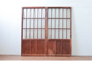 アンティーク建具　使い込まれた風合いが味わい深いガラス戸2枚セット(引き戸、建具)(R-081082)