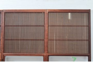 アンティーク建具　上手物!!　どこか懐かしい雰囲気を醸し出す裏障子付き格子戸4枚セット(引き戸、障子戸、ガラス帯戸)(R-081083)
