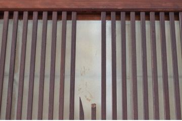 アンティーク建具　上手物!!　どこか懐かしい雰囲気を醸し出す裏障子付き格子戸4枚セット(引き戸、障子戸、ガラス帯戸)(R-081083)