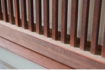 アンティーク建具　上手物!!　どこか懐かしい雰囲気を醸し出す裏障子付き格子戸4枚セット(引き戸、障子戸、ガラス帯戸)(R-081083)