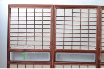 アンティーク建具　上手物!!　どこか懐かしい雰囲気を醸し出す裏障子付き格子戸4枚セット(引き戸、障子戸、ガラス帯戸)(R-081083)