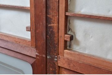 アンティーク建具　上手物!!　どこか懐かしい雰囲気を醸し出す裏障子付き格子戸4枚セット(引き戸、障子戸、ガラス帯戸)(R-081083)