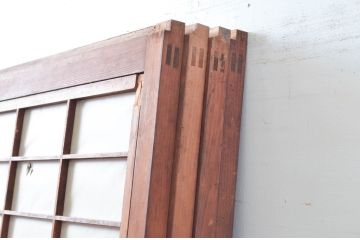 アンティーク建具　上手物!!　どこか懐かしい雰囲気を醸し出す裏障子付き格子戸4枚セット(引き戸、障子戸、ガラス帯戸)(R-081083)