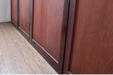 アンティーク建具　杉材　一枚板　味わい深い色合いと木目が魅力的な板戸4枚セット(引き戸、建具)(R-081084)