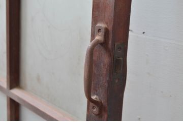 アンティーク建具　レトロな佇まいが魅力的なガラス扉1枚(ドア、木製扉)(R-081085)