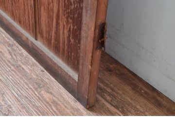 アンティーク建具　レトロな佇まいが魅力的なガラス扉1枚(ドア、木製扉)(R-081085)