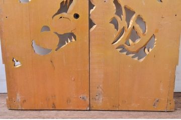 ビンテージ建具　激レア　特注品!!　龍の彫刻の小さな扉1対2枚セット(両開き扉1対、木製扉、ヴィンテージ)(R-081092)