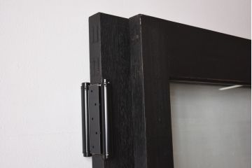 ビンテージ建具　無垢材　ブラックペイントがカッコイイ特大ガラスドア1枚(扉、ガラス戸、ヴィンテージ)(R-081094)