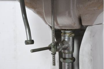 和製ビンテージ　希少!!　東洋陶器　TOTO　ヨーロピアン　クラシックな美しさと空間の開放感が魅力のペデスタルシンク(洗面台、流し、手洗いスタンド、ウォッシュスタンド、店舗什器)(R-081099)