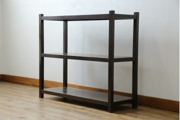 和製アンティーク　木味の簡素な三段飾り棚　(R-081102)