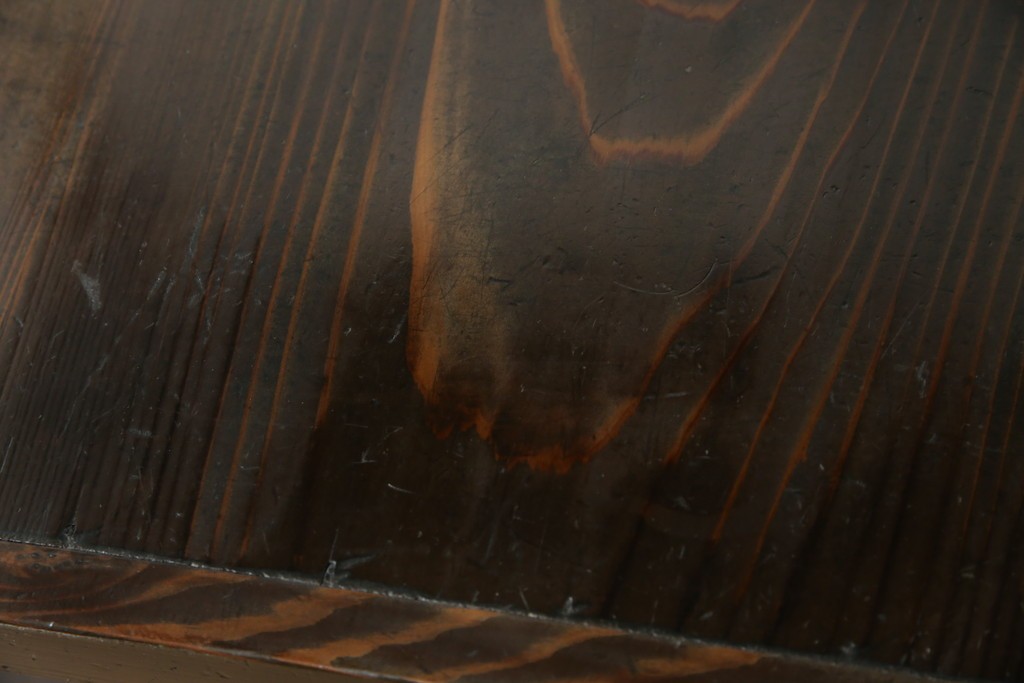 和製アンティーク　木味の簡素な三段飾り棚　(R-081102)