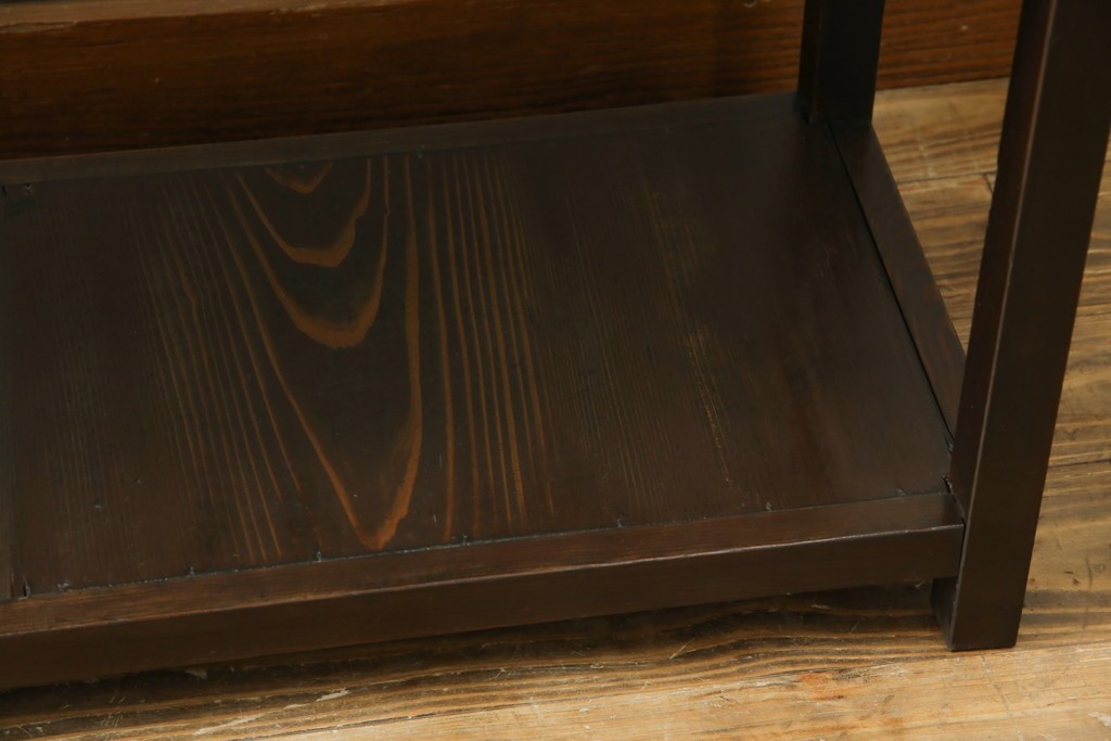 和製アンティーク　木味の簡素な三段飾り棚　(R-081102)