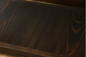 和製アンティーク　木味の簡素な三段飾り棚　(R-081102)