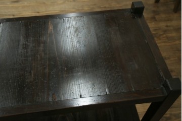 和製アンティーク　木味の簡素な三段飾り棚　(R-081102)