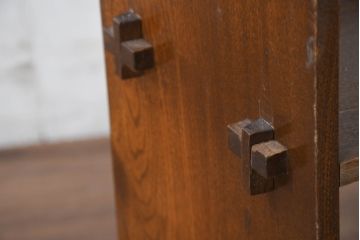 和製アンティーク　栓材　懐かしい雰囲気漂う楔(くさび)式本棚(4段、オープンシェルフ、ディスプレイラック、陳列棚、ブックシェルフ、飾り棚)(R-081103)