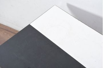 和製ビンテージ　デコラ天板　アイアンフレーム　かわいいチェッカー柄が目を引くローテーブル(センターテーブル、リビングテーブル、鉄脚、ヴィンテージ)(R-081106)