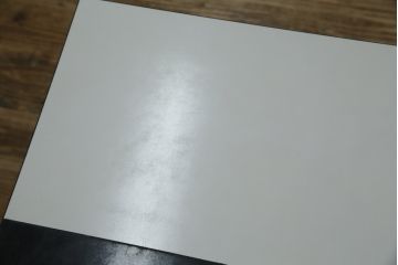 和製ビンテージ　デコラ天板　アイアンフレーム　かわいいチェッカー柄が目を引くローテーブル(センターテーブル、リビングテーブル、鉄脚、ヴィンテージ)(R-081106)