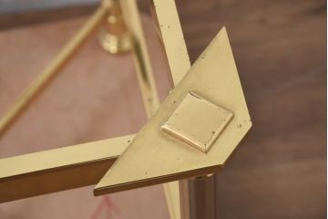 イタリアビンテージ　高級家具ブランド　Vivai del Sud(ヴィヴァイ デル シュッド)社製　ブラスフレーム　スモークガラス　洗練されたデザインのコーヒーテーブル(サイドテーブル、ローテーブル、リビングテーブル、センターテーブル、店舗什器、ヴィンテージ)(R-081107)