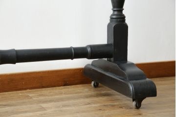 フランスアンティーク　挽物(ターニングレッグ)フレーム　挽き物細工が美しいデザインのハンガーラック(コートハンガー、洋服掛け、コート掛け、ドレスハンガー、店舗什器、キャスター付き、クロージングレール)(R-081109)