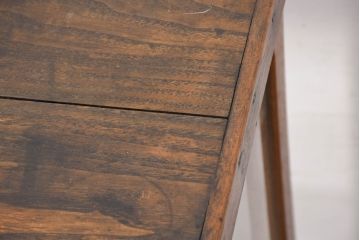 和製アンティーク　シンプルで使い勝手の良い小振りな縦型ガラスケース(Gケース、ショーケース、ディスプレイケース、コレクションケース、サイドキャビネット、飾り棚、陳列棚、収納棚、戸棚、店舗什器)(R-081111)