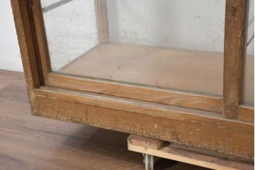 和製アンティーク　昭和レトロな佇まいのガラスケース(Gケース、ショーケース、コレクションケース、ディスプレイケース、飾り棚、陳列棚、店舗什器)(R-081112)