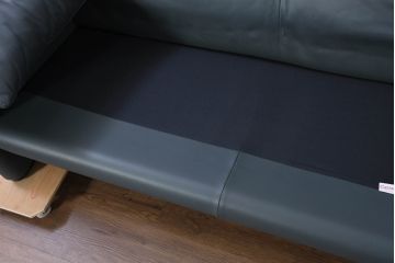 中古　超美品　Cassina(カッシーナ)　MARALUNGA(マラルンガ)　専門店にて再塗装リペア済!高級感あふれる3人掛けソファ(3P、三人掛けソファ)(現行定価約240万円)(R-081116)