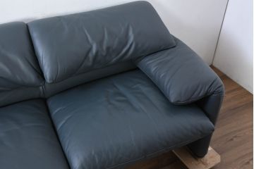 中古　超美品　Cassina(カッシーナ)　MARALUNGA(マラルンガ)　専門店にて再塗装リペア済!高級感あふれる3人掛けソファ(3P、三人掛けソファ)(現行定価約240万円)(R-081116)