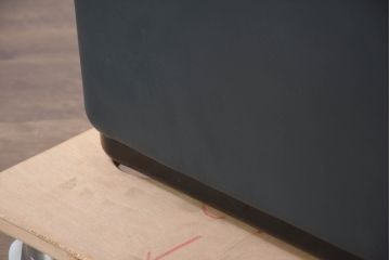 中古　超美品　Cassina(カッシーナ)　MARALUNGA(マラルンガ)　専門店にて再塗装リペア済!高級感あふれる3人掛けソファ(3P、三人掛けソファ)(現行定価約240万円)(R-081116)