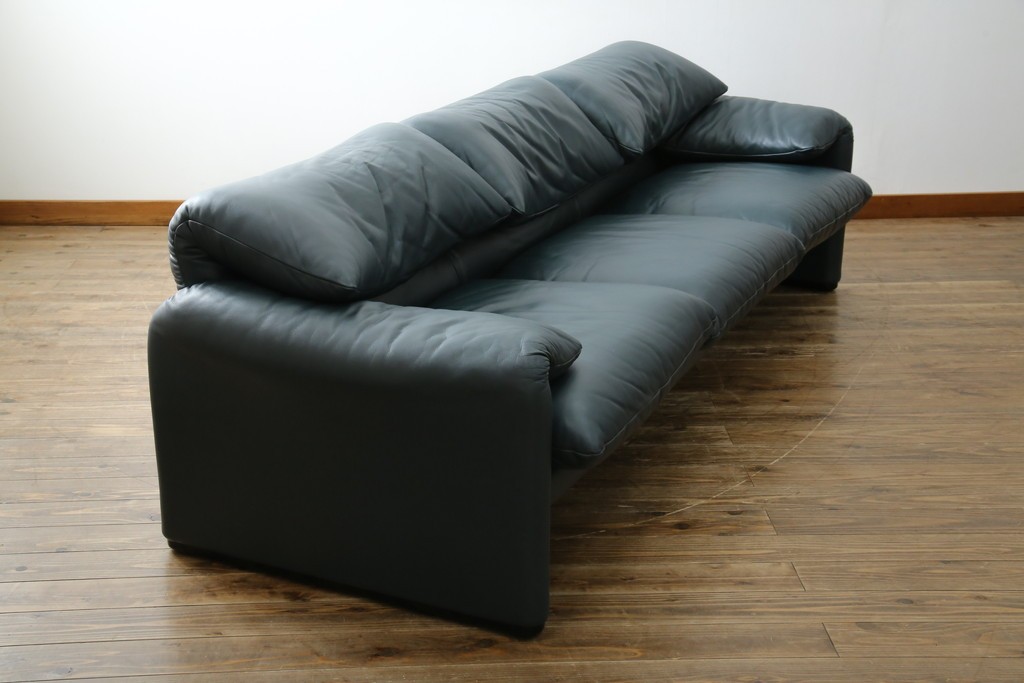 中古　超美品　Cassina(カッシーナ)　MARALUNGA(マラルンガ)　専門店にて再塗装リペア済!高級感あふれる3人掛けソファ　現行定価約240万円　(R-081116)