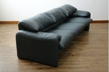 中古　超美品　Cassina(カッシーナ)　MARALUNGA(マラルンガ)　専門店にて再塗装リペア済!高級感あふれる3人掛けソファ　現行定価約240万円　(R-081116)