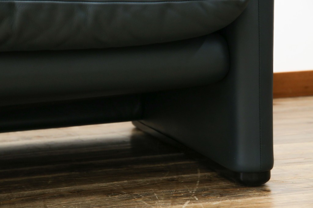 中古　超美品　Cassina(カッシーナ)　MARALUNGA(マラルンガ)　専門店にて再塗装リペア済!高級感あふれる3人掛けソファ　現行定価約240万円　(R-081116)