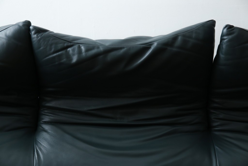 中古　超美品　Cassina(カッシーナ)　MARALUNGA(マラルンガ)　専門店にて再塗装リペア済!高級感あふれる3人掛けソファ　現行定価約240万円　(R-081116)