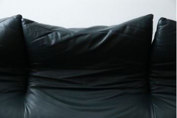 中古　超美品　Cassina(カッシーナ)　MARALUNGA(マラルンガ)　専門店にて再塗装リペア済!高級感あふれる3人掛けソファ　現行定価約240万円　(R-081116)