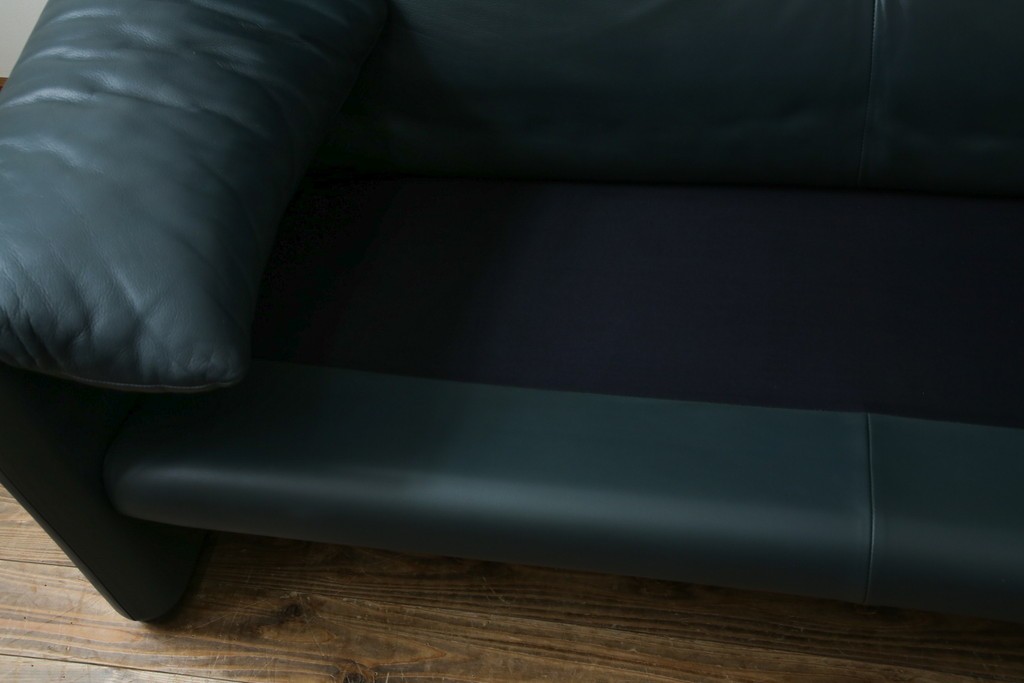 中古　超美品　Cassina(カッシーナ)　MARALUNGA(マラルンガ)　専門店にて再塗装リペア済!高級感あふれる3人掛けソファ　現行定価約240万円　(R-081116)