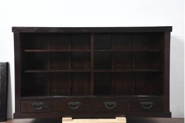 中古　美品　重厚感ある佇まいが魅力的な五尺水屋箪笥サイドボード(食器棚、戸棚、収納棚、キャビネット)(R-081118)