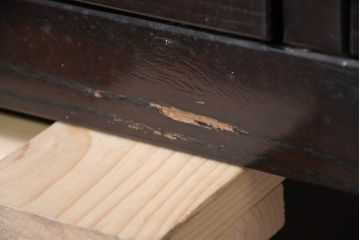 中古　美品　重厚感ある佇まいが魅力的な五尺水屋箪笥サイドボード(食器棚、戸棚、収納棚、キャビネット)(R-081118)