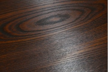新古　未使用展示品　指物工芸家具　総欅(ケヤキ)材　玉杢　漆塗り　品のある佇まいが美しい飾り棚　(R-081119)