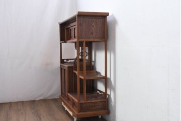 中古　未使用　展示品　指物工芸家具　総欅(ケヤキ)材　玉杢　漆塗り　品のある佇まいが美しい飾り棚(茶棚、茶箪笥、陳列棚、収納棚、戸棚)(R-081119)