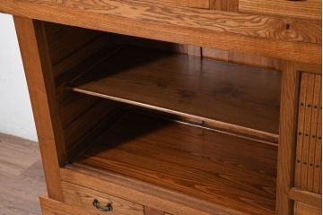 中古　美しい杢目と品のある佇まいが魅力の重ね水屋箪笥(収納箪笥、戸棚、収納棚、食器棚、バラ売り可能)(R-081120)