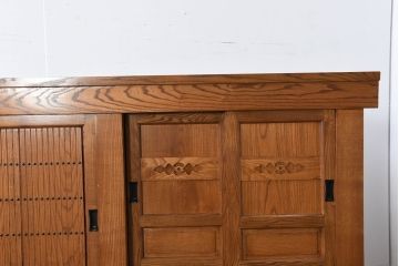 中古　美しい杢目と品のある佇まいが魅力の重ね水屋箪笥(収納箪笥、戸棚、収納棚、食器棚、バラ売り可能)(R-081120)