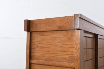 中古　美しい杢目と品のある佇まいが魅力の重ね水屋箪笥(収納箪笥、戸棚、収納棚、食器棚、バラ売り可能)(R-081120)