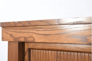中古　美しい杢目と品のある佇まいが魅力の重ね水屋箪笥(収納箪笥、戸棚、収納棚、食器棚、バラ売り可能)(R-081120)