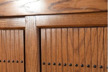 中古　美しい杢目と品のある佇まいが魅力の重ね水屋箪笥(収納箪笥、戸棚、収納棚、食器棚、バラ売り可能)(R-081120)