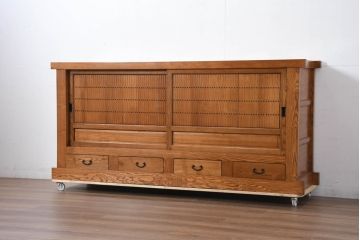 中古　美しい木目と品のある佇まいが魅力の水屋箪笥サイドボード(収納箪笥、戸棚、収納棚、食器棚)(R-081122)