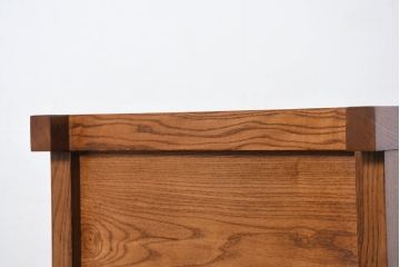 中古　美しい木目と品のある佇まいが魅力の水屋箪笥サイドボード(収納箪笥、戸棚、収納棚、食器棚)(R-081122)