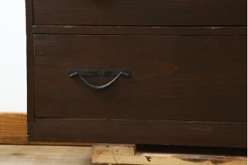 和製アンティーク　簡素でシンプルなデザインの関西時代箪笥　(R-081125)