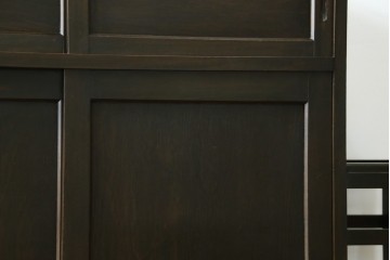 和製アンティーク　希少デザイン　樺(カバ)材　傘立て付きの珍しいデザインが素敵な下駄箱　(R-081126)