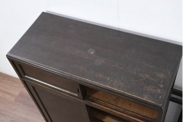和製アンティーク　希少デザイン　樺(カバ)材　傘立て付きの珍しいデザインが素敵な下駄箱(靴箱、シューズボックス、下足入れ、玄関収納、収納棚、戸棚、キャビネット)(R-081126)